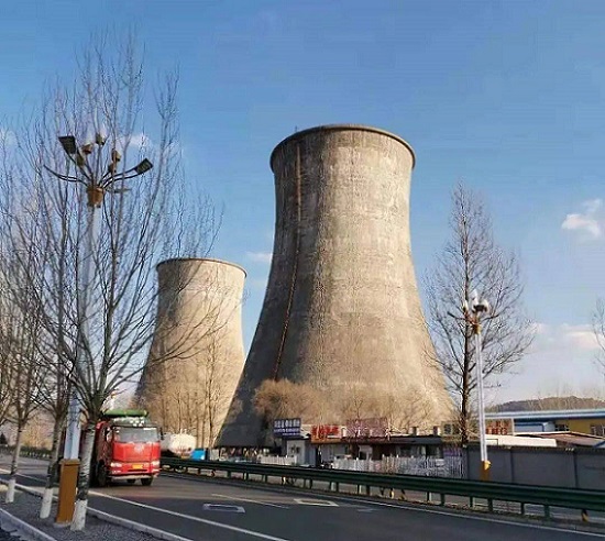 電廠冷卻塔拆除:建筑拆除與環(huán)境保護并重